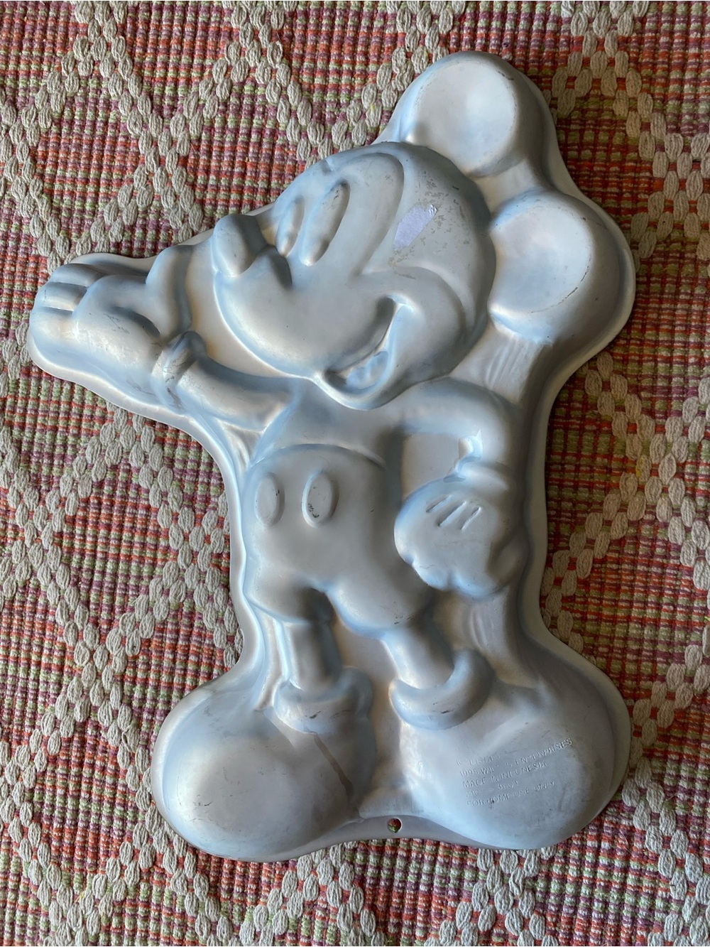 Vintage Disney Wilton Mickey Mouse cake pan
